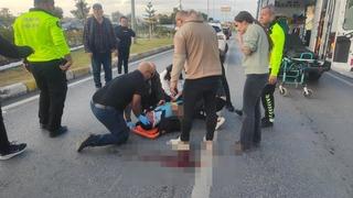 Motosiklet refüje çarptı: 1 ölü, 1 yaralı