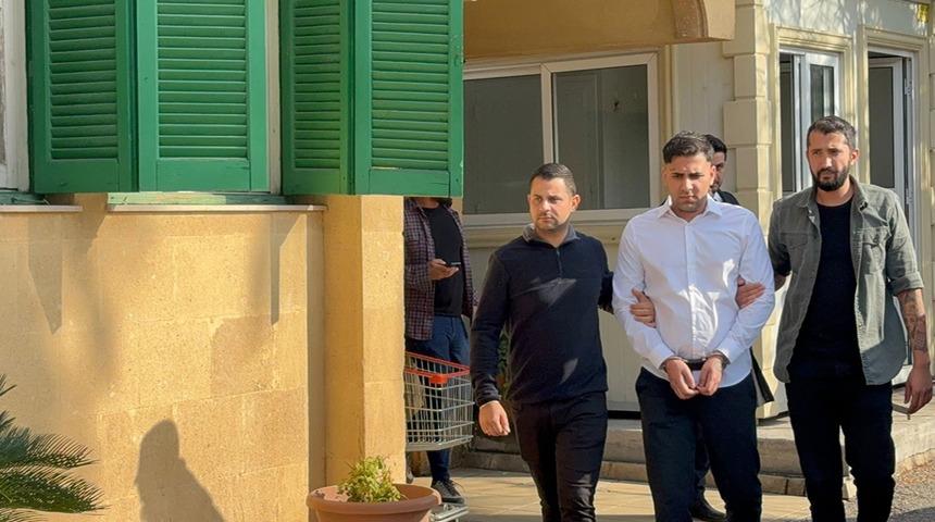 KKTC'de araç kurşunlayan çete üyesine 8,5 yıl hapis