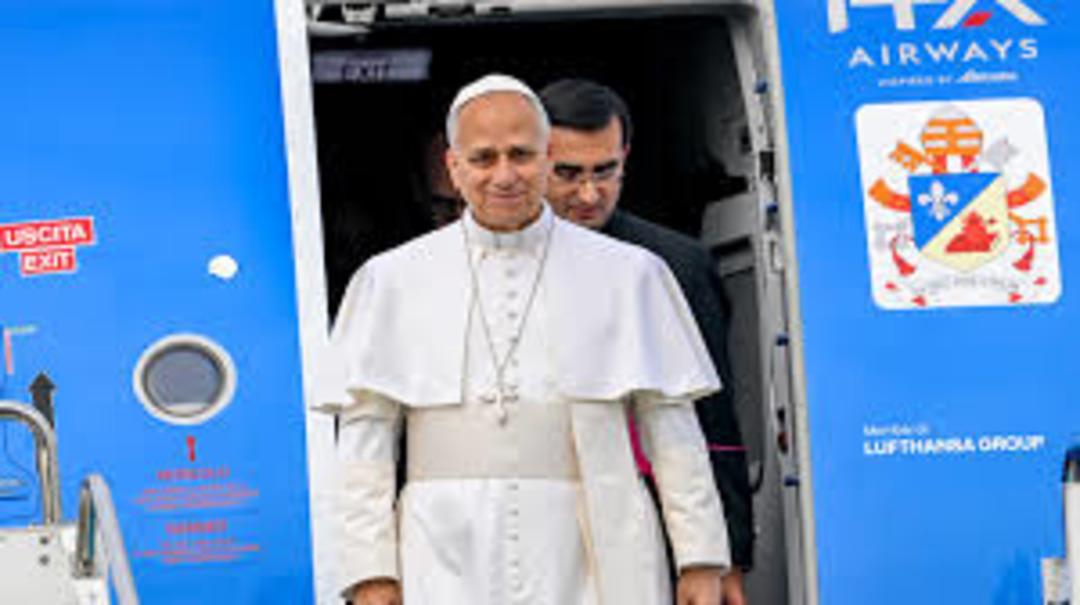 T&uuml;rkiye yi ziyaret eden Papa 14 &uuml;nc&uuml; Leo, Minguzzi ailesiyle g&ouml;r&uuml;şecek 2