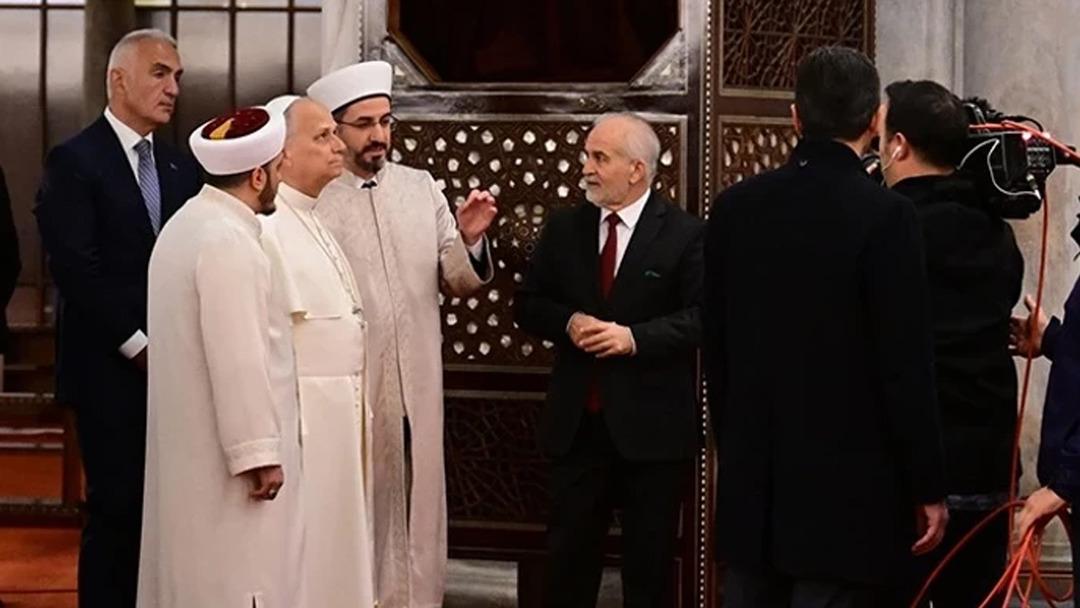 Papa 14. Leo Sultanahmet Camii nde! 1