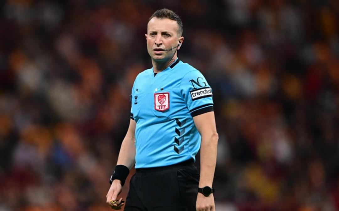 Fenerbah&ccedil;e-Galatasaray derbisi &ouml;ncesi ortalık karıştı! 1