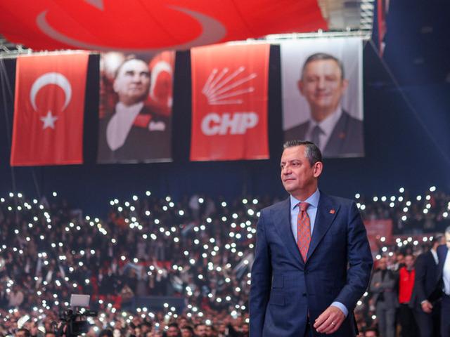 CHP Kurultayı'nda kritik gün! Özgür Özel, bir yılda üçüncü kez genel başkan seçilecek