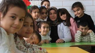 3 çocuk annesinin azmi: Hayvancılıkla uğraşırken çocukların ilk öğretmeni oldu