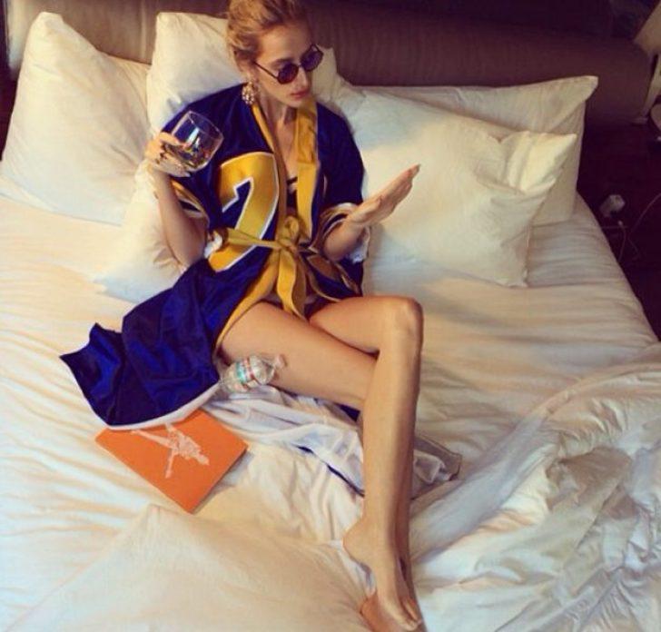 Didem Soydan'dan cesur poz tepkisi: Çıplak değilim G2