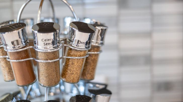 S&ouml;yle bakalım, baharatların şu an tam olarak nerede duruyor?