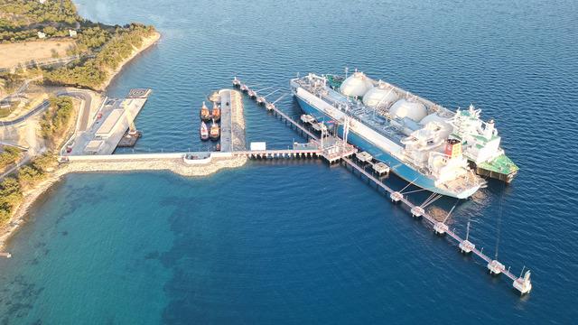 Bakan Bayraktar: İhtiyaç duyduğumuz doğal gazın yarısını LNG olarak alabilir hale geldik