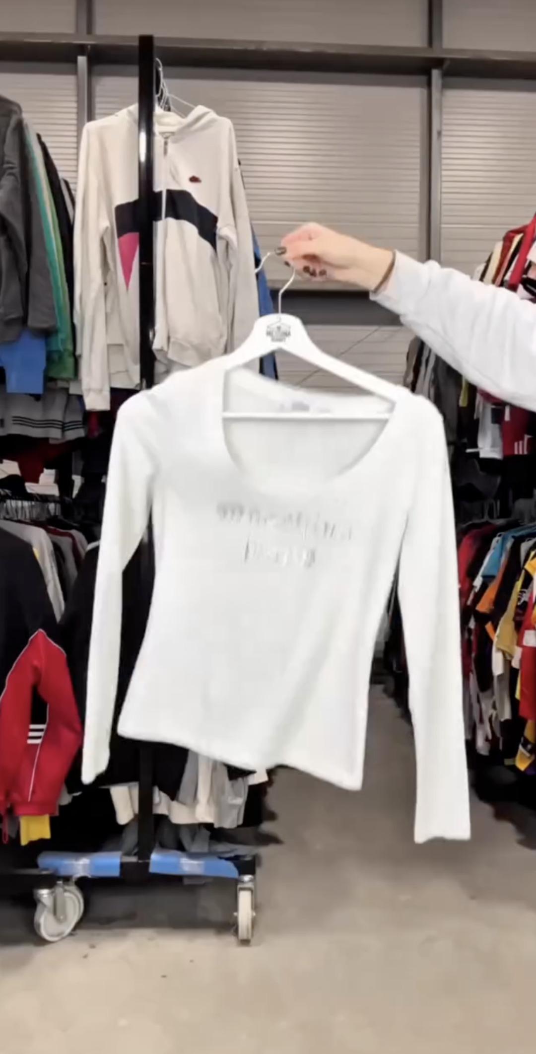 Bu 2. el iş fikri yeniden moda oldu: Ünlülerin kıyafetlerini giymek ister misiniz? 3