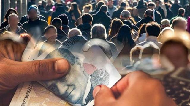 1 g&uuml;nl&uuml;k fark i&ccedil;in 17 yıl bekleniyor&hellip; 4 milyon kişi i&ccedil;in kademeli emeklilik şartları! Adalet form&uuml;l&uuml; masada