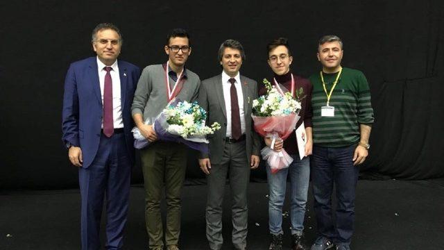 Gaziantep Kolej Vakfı TÜBİTAK Kimya Bölge birincisi