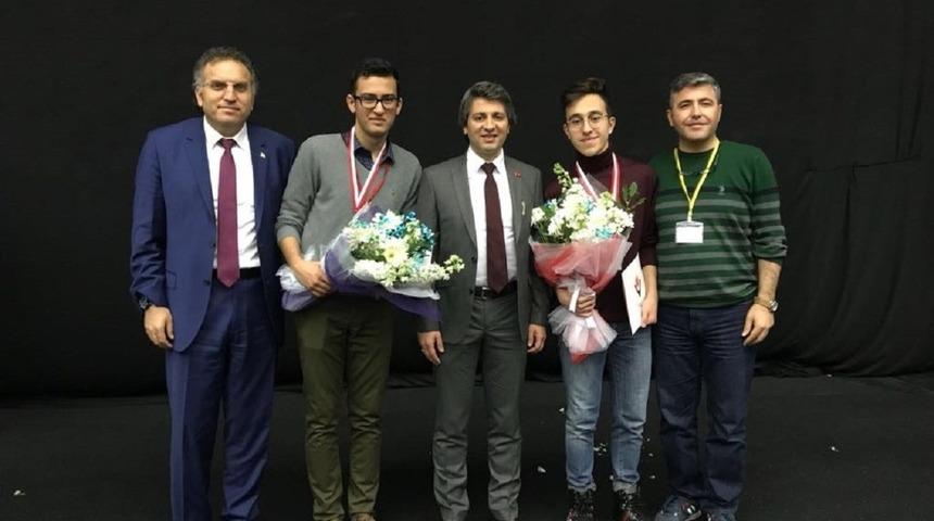 Gaziantep Kolej Vakfı T&Uuml;BİTAK Kimya B&ouml;lge birincisi