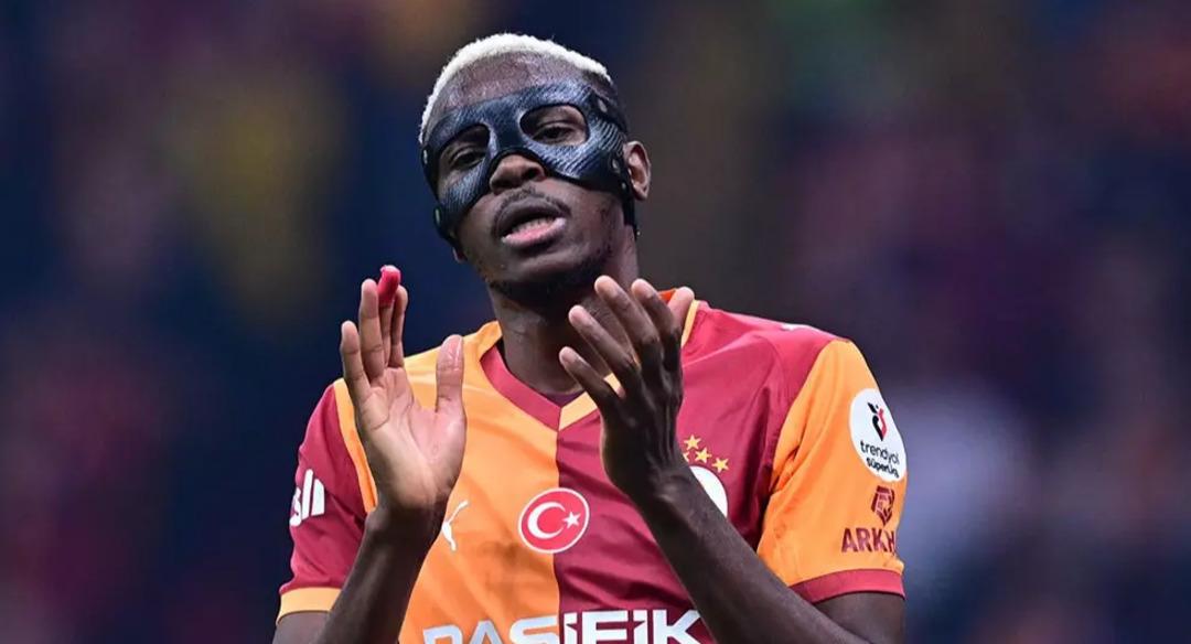 Osimhen gemileri yaktı! Fenerbahçe derbisi öncesi Okan Buruk tan olay istek: "Ne olursa olsun beni oynat hocam" 2