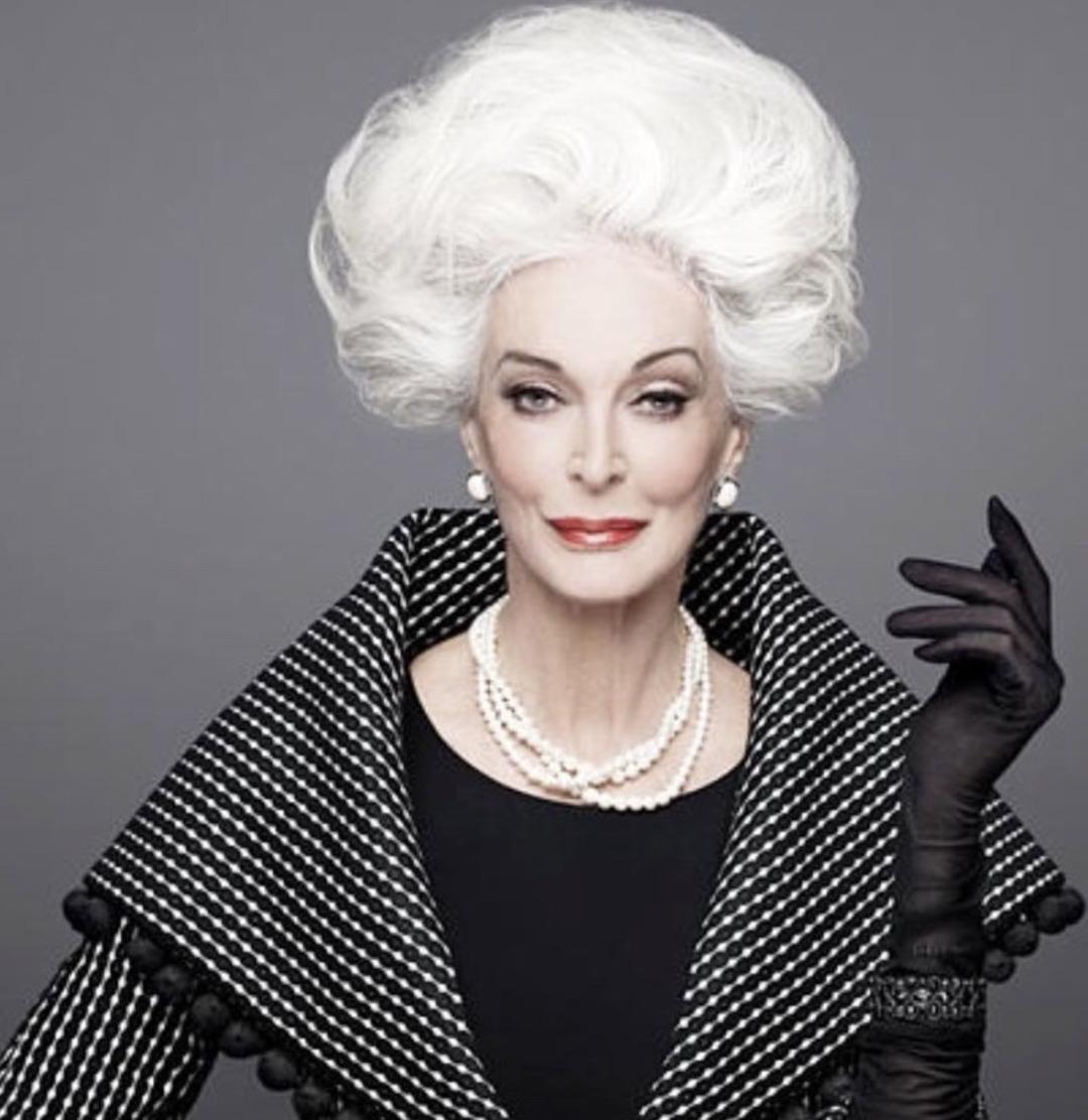 Dünyanın en yaşlı modeli: 92 yaşında! Güzelliğin sırrını açıkladı 1