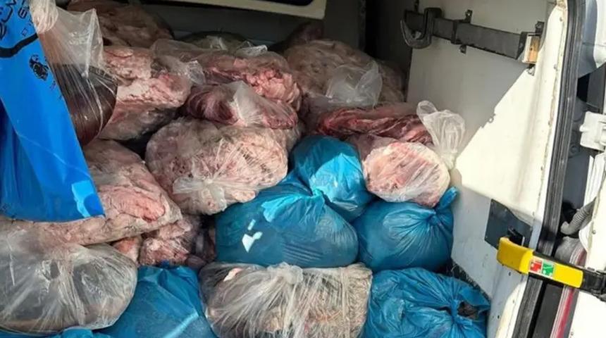 Tekirdağ'da 2 ton kaçak sakatat ele geçirildi