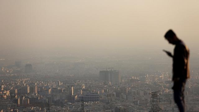 İran'da hava kirliliği ve grip salgını etkisi: 18 eyalette eğitim uzaktan yapılıyor