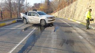 Tunceli’de kamyonet, 7 metre yükseklikten düştü: 4 yaralı