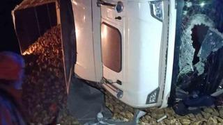 Yozgat’ta kontrolden çıkan tır devrildi: 1 ölü