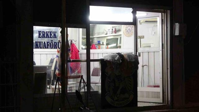 Adana’da erkek kuaföründe silahlı kavga: 7 yaralı 1