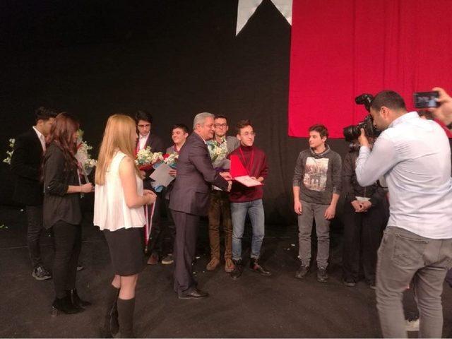 Gaziantep Kolej Vakfı TÜBİTAK Kimya Bölge Birincisi 1