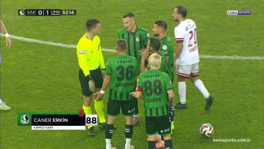 Skorundan &ccedil;ok kartı var! Yine Caner Erkin yine olay... 1