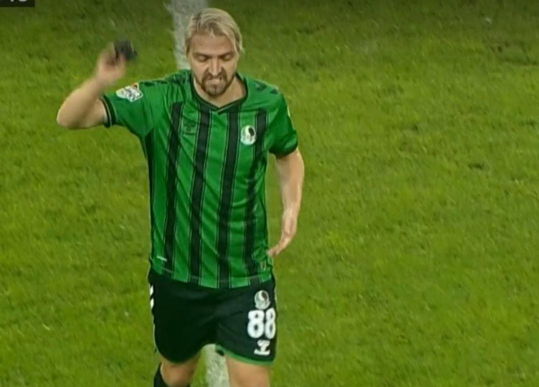 Skorundan &ccedil;ok kartı var! Yine Caner Erkin yine olay... 2