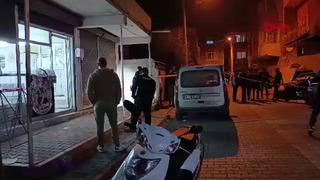 Adana'da berber dükkanında silahlı çatışma! Yaralılar var