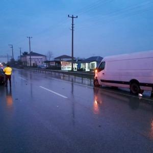 Otomobil ile minibüs çarpıştı: 4 yaralı