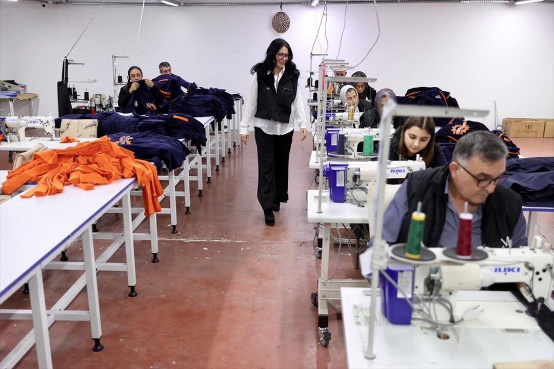 Sermayesiz başladı Çılgınlık yapıp evet dedim, iş büyüdü 3 bin m2 fabrikaya taşındı 2