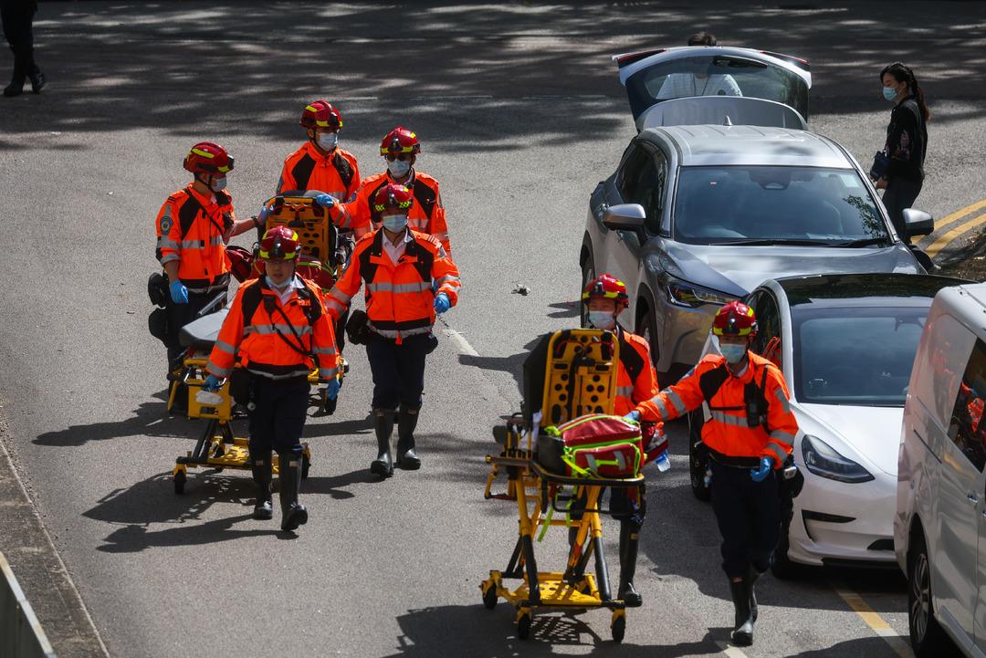 Hong Kong da yangın felaketi! Ölenlerin sayısı 146 ya yükseldi 2