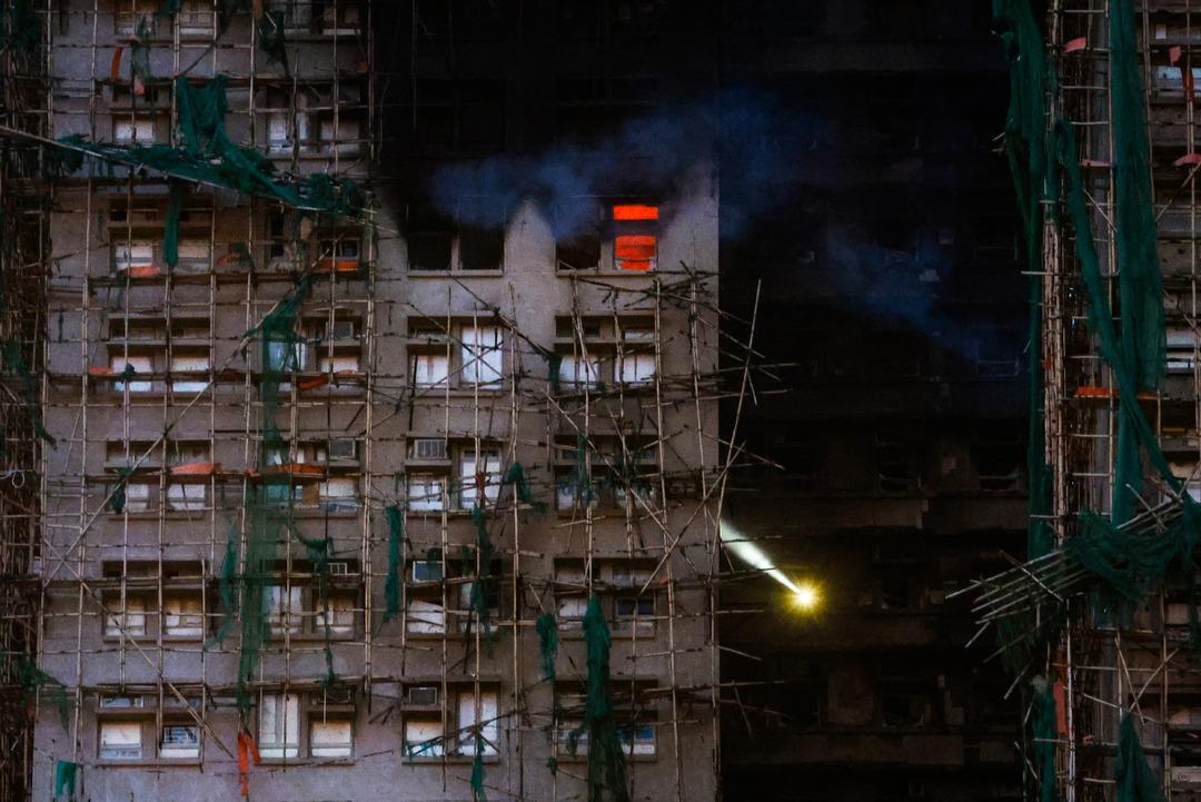 Hong Kong da yangın felaketi! Ölenlerin sayısı 146 ya yükseldi 3