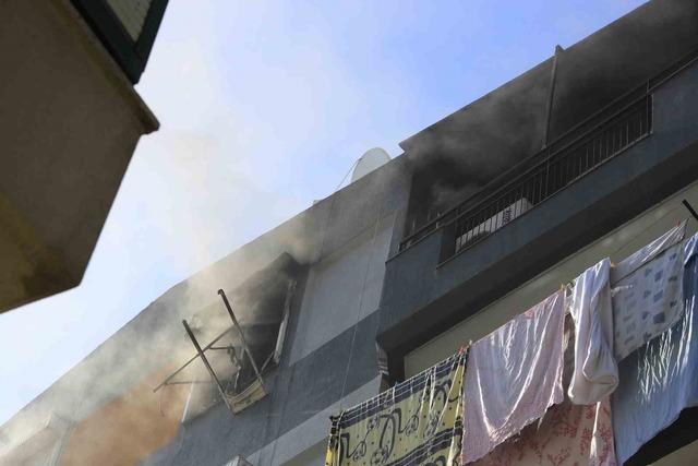 Antalya’da teras katta çıkan yangın paniğe neden oldu 1