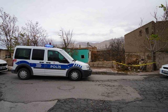 23 yaşındaki genç, metruk binada ölü bulundu 3