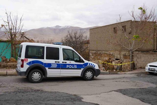 23 yaşındaki genç, metruk binada ölü bulundu 2