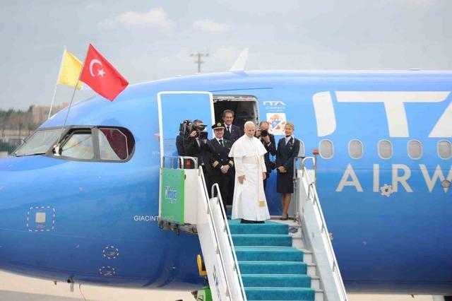 Papa 14. Leo, Türkiye’den ayrıldı 8