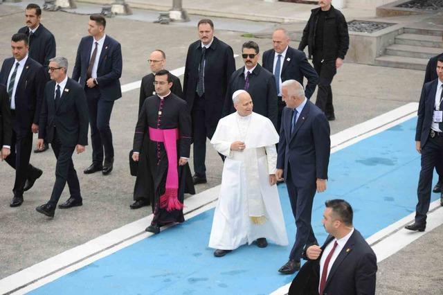 Papa 14. Leo, Türkiye’den ayrıldı 3