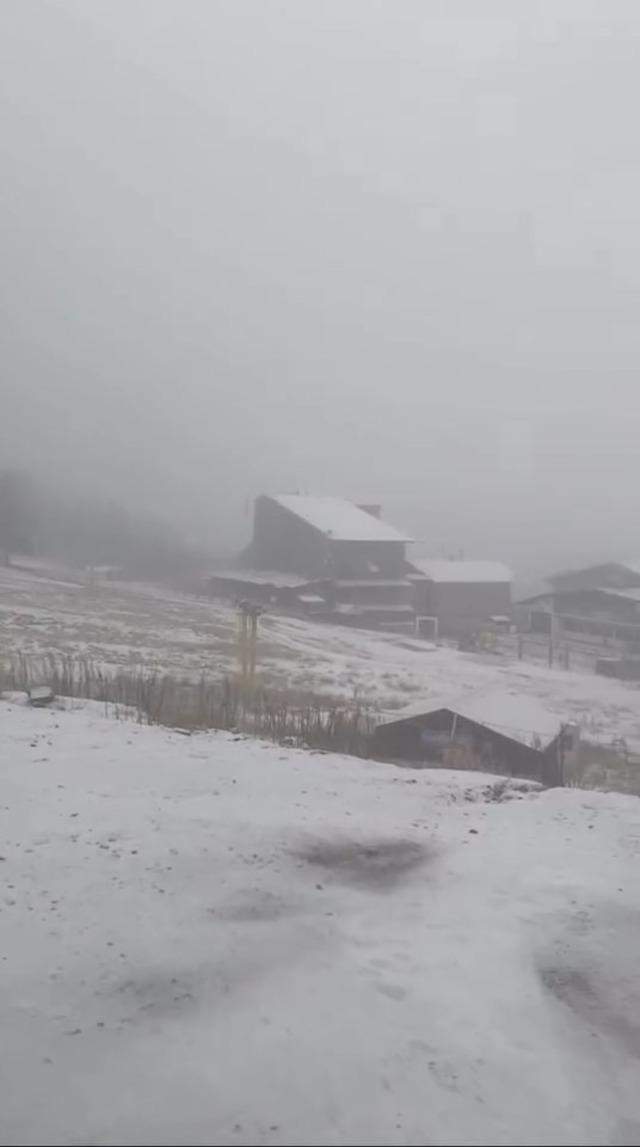 Uludağ’da kar yağışı etkisini gösterdi 2