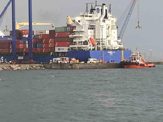 Kocaeli’de kayık alabora oldu: 1 kişi kurtarıldı, 1 kişi aranıyor 1