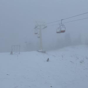 Uludağ'da kar yağışı etkili oluyor