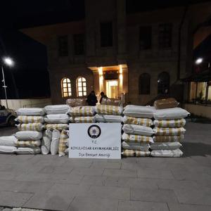 Sivas'ta 1 ton 150 kilogram gümrük kaçağı tütün ele geçirildi
