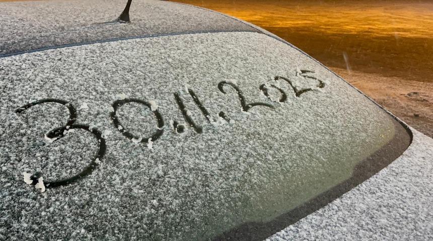 Ardahan'da y&uuml;kseklerde kar etkili oluyor