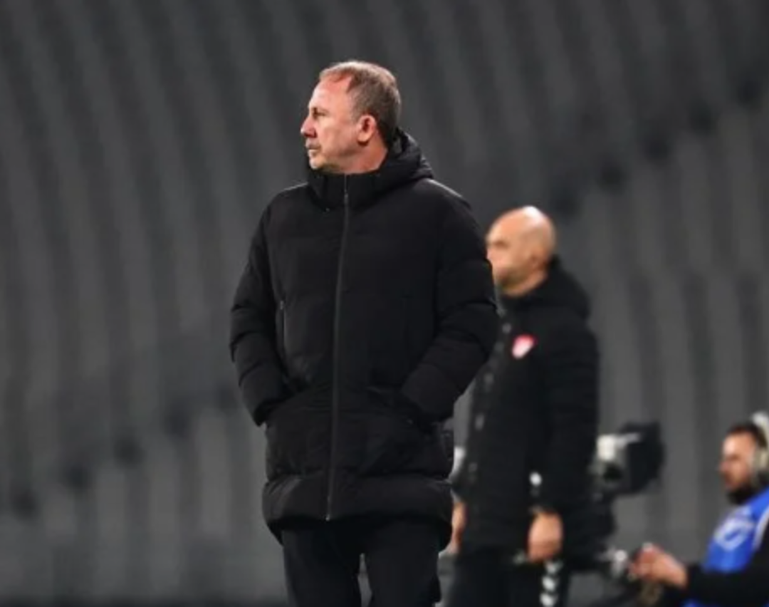 Beşiktaş Teknik Direkt&ouml;r&uuml; Sergen Yal&ccedil;ın'dan olay s&ouml;zler: &Ccedil;ok biliyorsanız siz yapın!