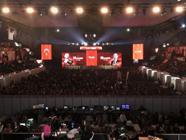 Özgür Özel'in A takımı belli oldu! En yüksek oyu o isim aldı