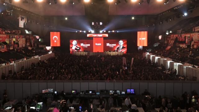 CHP'nin PM ve YDK üyeleri belli oldu! Özgür Özel'in listesi onay aldı