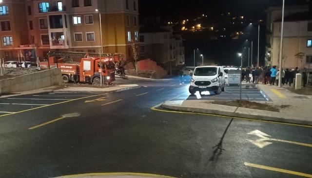 Şarjda bırakılan cep telefonunun bataryası patladı 1