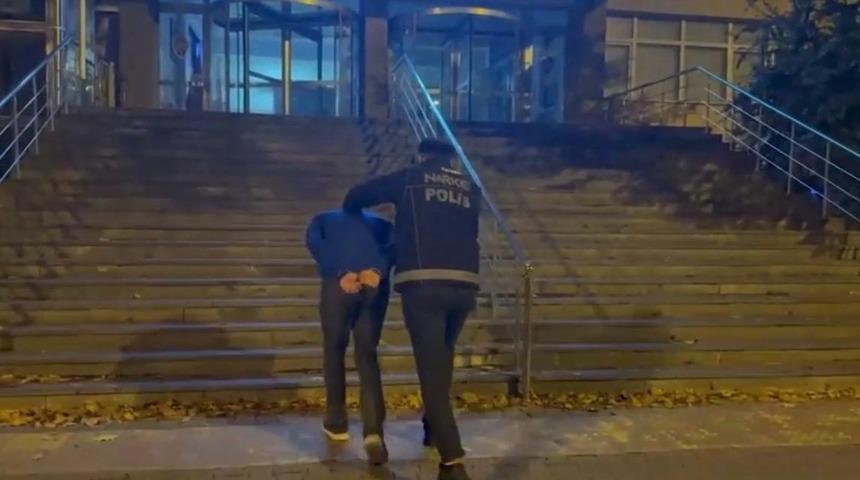 12 yıl kesinleşmiş hapsi bulunan uyuşturucu taciri yakalandı