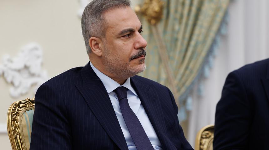 Rusya-Ukrayna savaşı bitiyor mu? Bakan Fidan'dan kritik a&ccedil;ıklama: "Putin barış i&ccedil;in hazır"