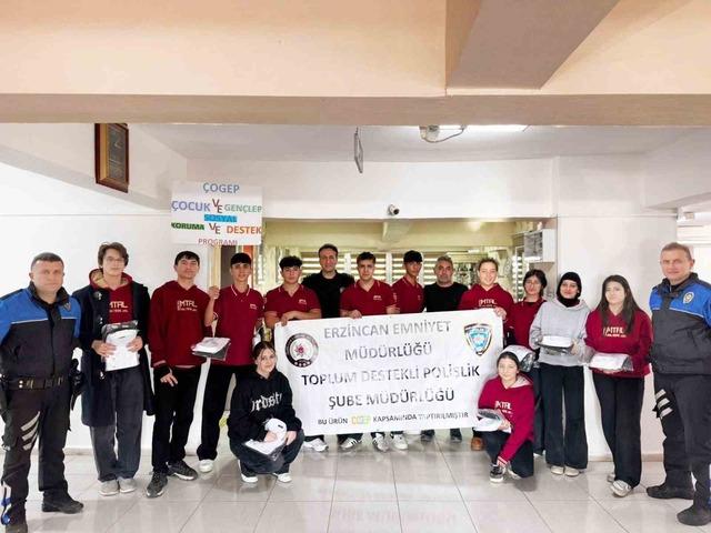 Erzincan’da öğrencilere kayak ve drama kursu desteği 1