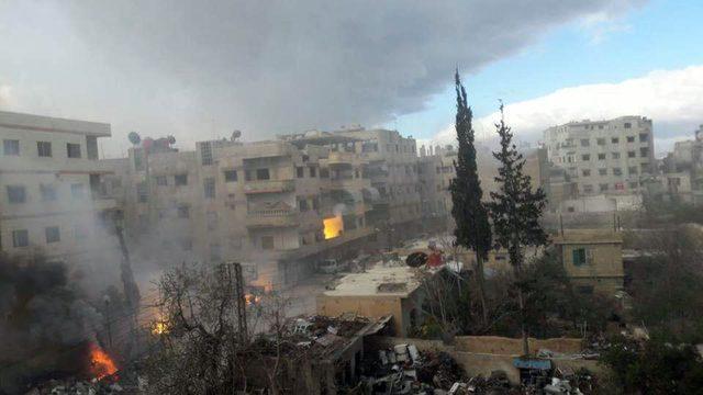 Rusya ve Suriye savaş uçakları Doğu Guta’ya napalm bombası attı: 50 ölü