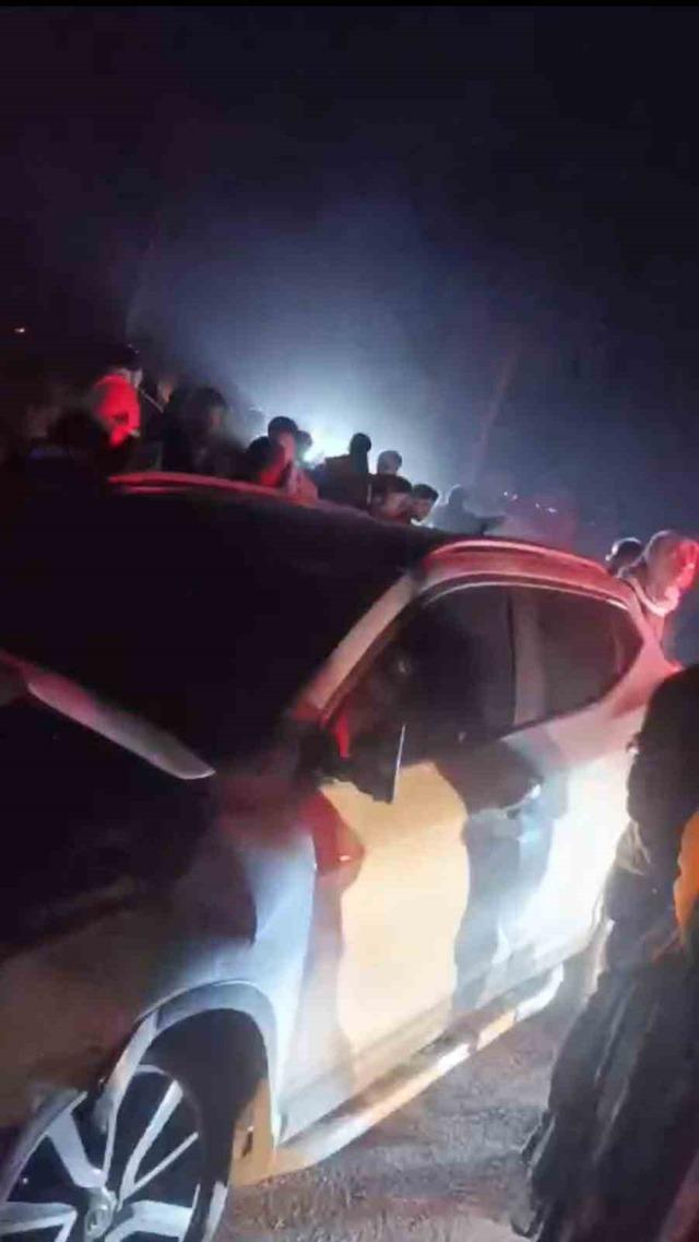 Şanlıurfa’da iki otomobil kafa kafaya çarpıştı: 1 ölü, 9 yaralı 2