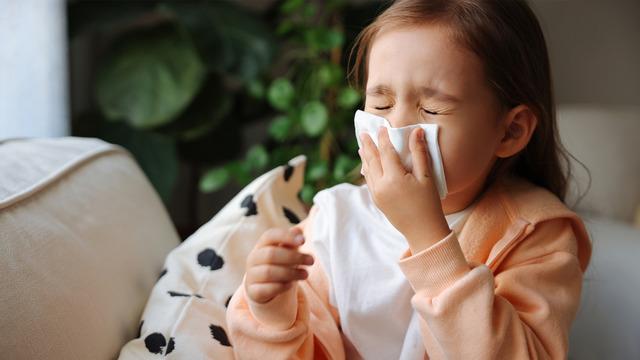 Uzmanlardan önemli uyarılar: Kış aylarında çocuklarda enfeksiyon riski artıyor!