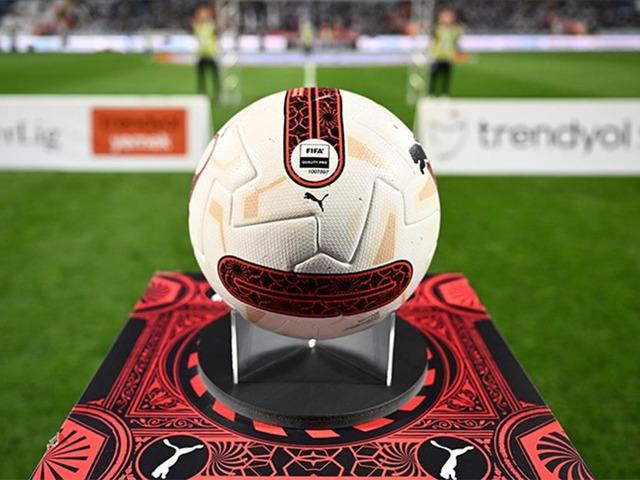 Yapay zekadan Fenerbahçe-Galatasaray maçı tahmini! İkisi de aynı sonucu söyledi